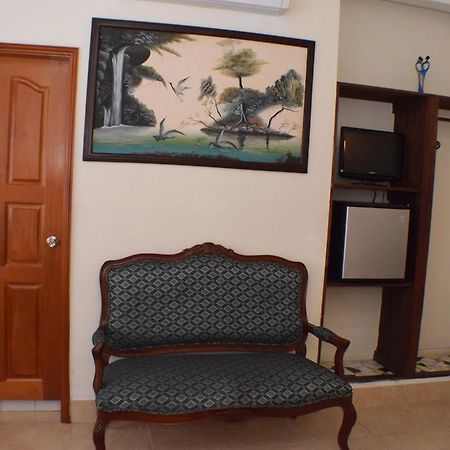 Martha'S Guesthouse ซานอิกนาซิโอ ภายนอก รูปภาพ