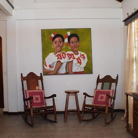 Martha'S Guesthouse ซานอิกนาซิโอ ภายนอก รูปภาพ