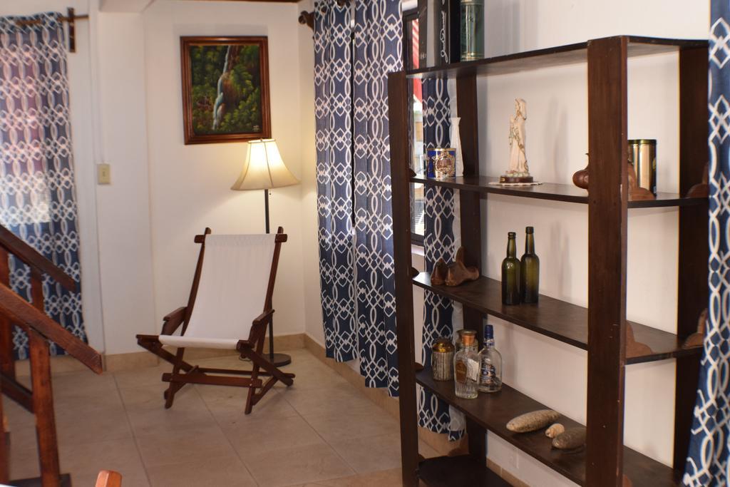 Martha'S Guesthouse ซานอิกนาซิโอ ภายนอก รูปภาพ